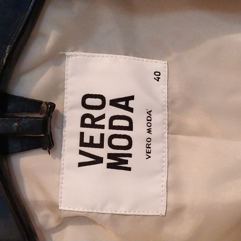 Vero Moda blazer - Picture 2 of 3